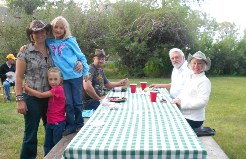 Family dining at Vee-Bar Guest Ranch.