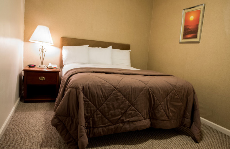 Cabin bedroom at Dunham's Bay Resort.