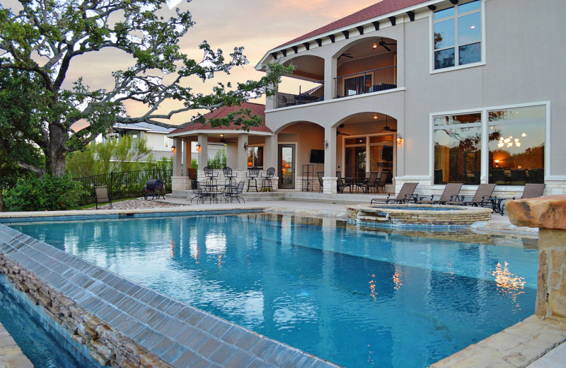 Rental pool at Log Country Cove.