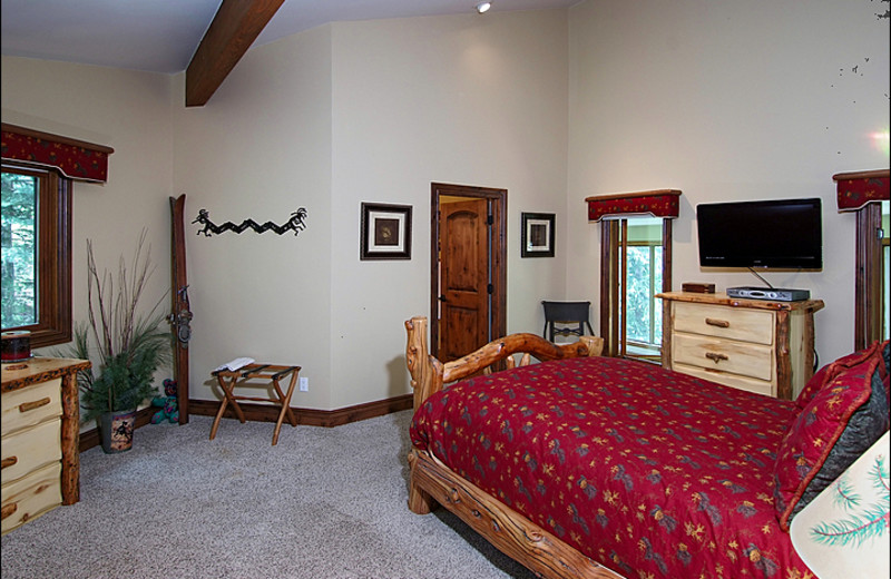 Rental bedroom at Vail Rentals by Owner.