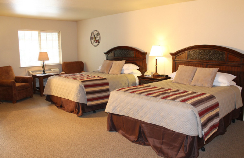 Cabin bedroom at Mount Shasta Resort.