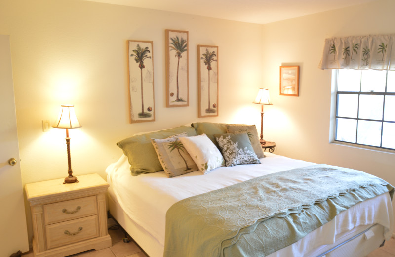 Rental bedroom at Padzu Vacation Homes - Palm Springs