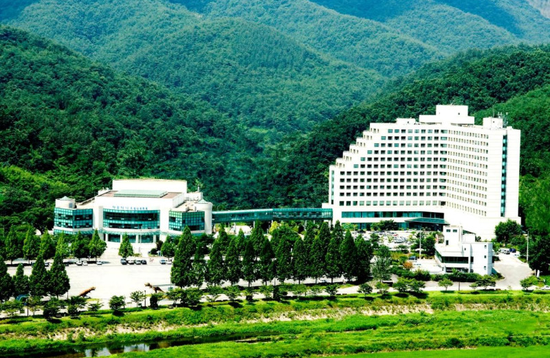 Exterior view of Hwasun Kumho Resort.