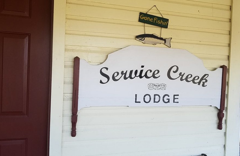 Exterior view of Service Creek Resort.