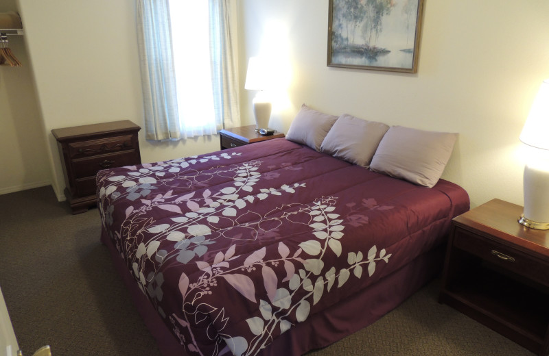 Bedroom at Timber Oaks Cottage