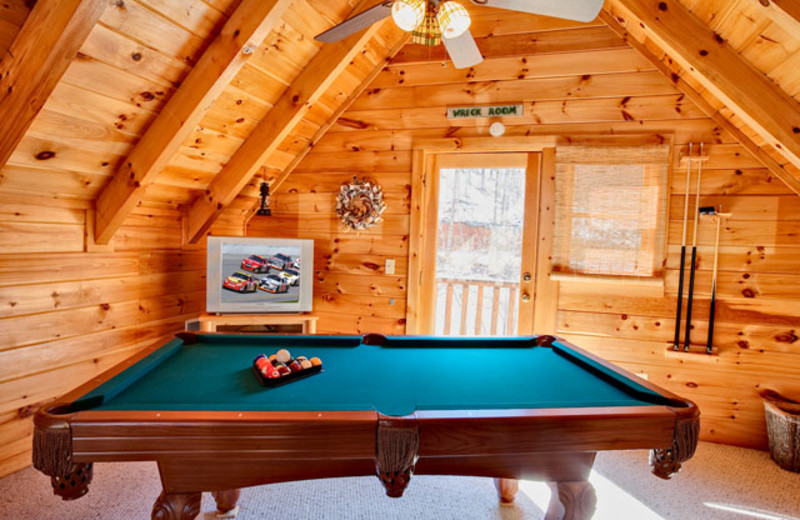 Pool table at Alpine Mountain Chalets. 