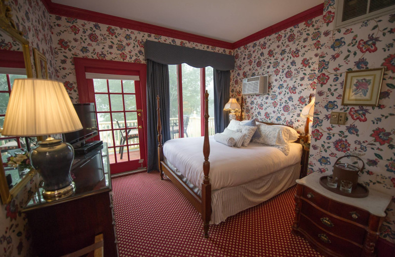 Guest bedroom at Balance Rock Inn.