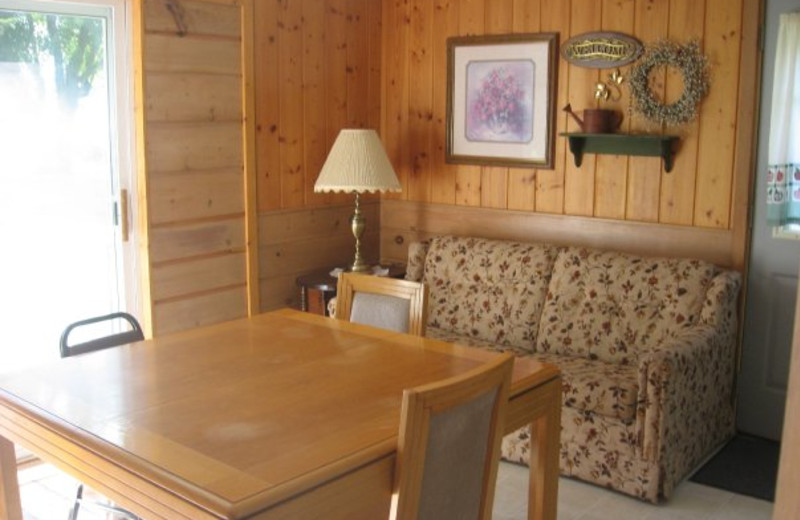 Cabin interior at Wil-O-Wood Resort.