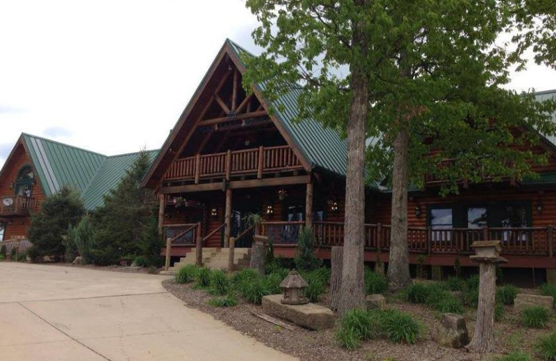 Exterior view of Pine Lakes Lodge.