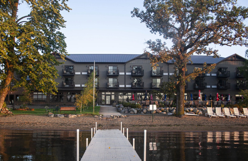 Exterior view of Ruttger's Birchmont Lodge.