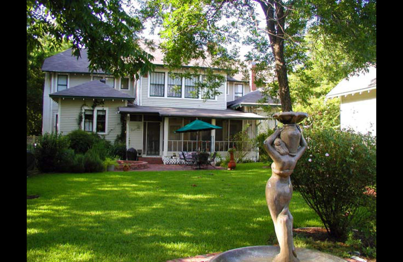 Exterior view of San Gabriel House B & B.