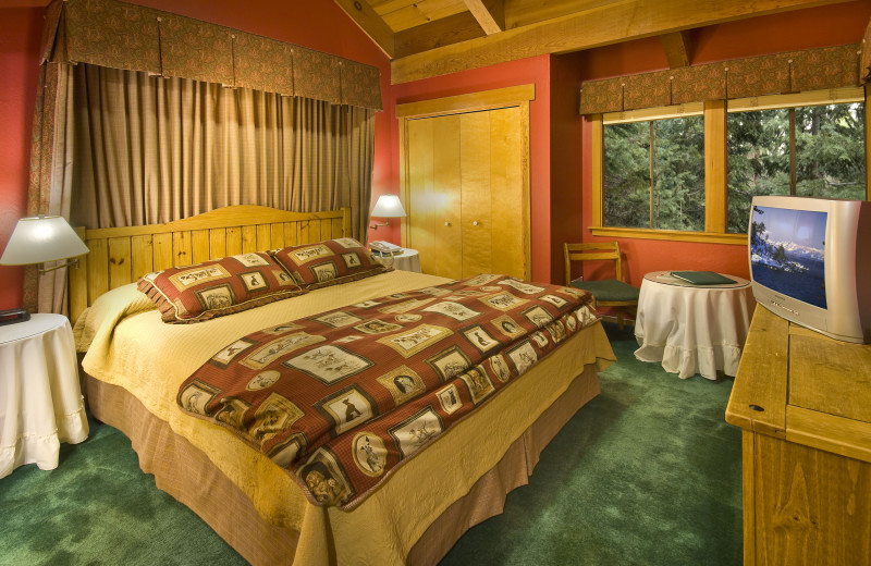 King bedroom at Granlibakken Resort.