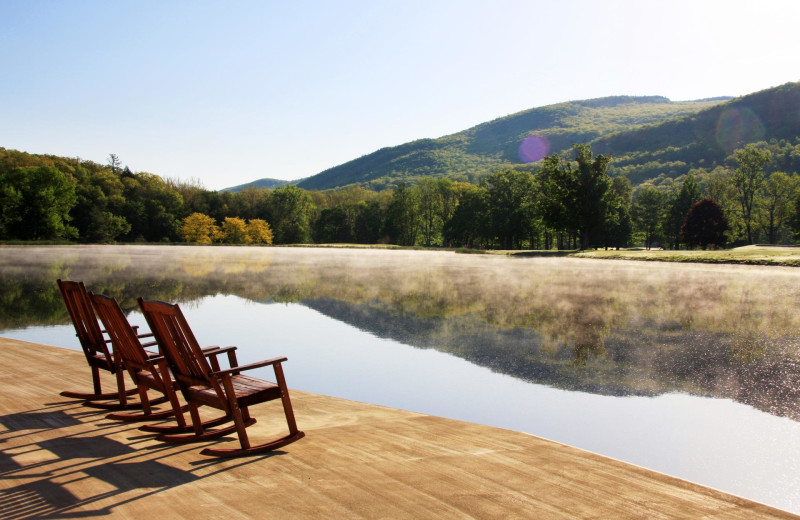 Lake at Honor's Haven Retreat & Conference