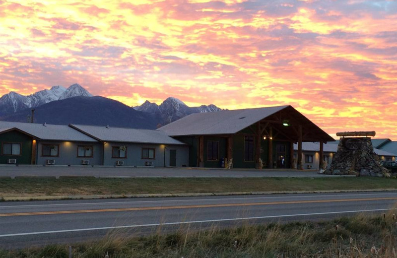 Exterior view of Ninepipes Lodge.