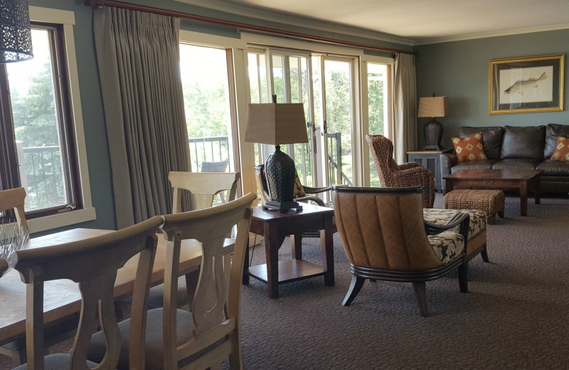 Guest room at Madden's on Gull Lake.