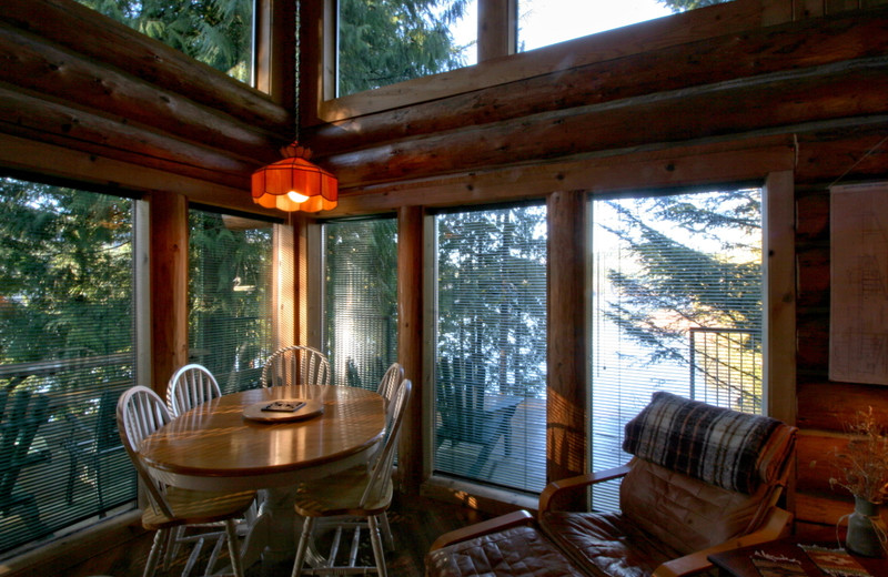 Cabin dining room at Mt. Baker Lodging.