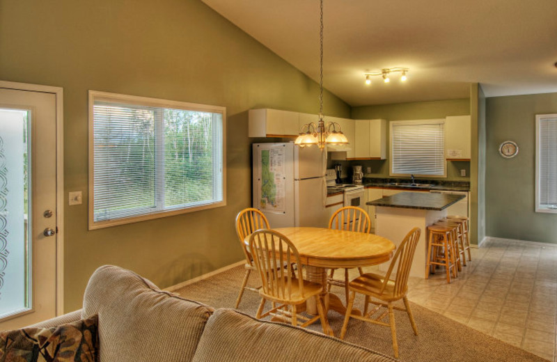 Cottage kitchen and dining room at Elk Ridge Resort. 