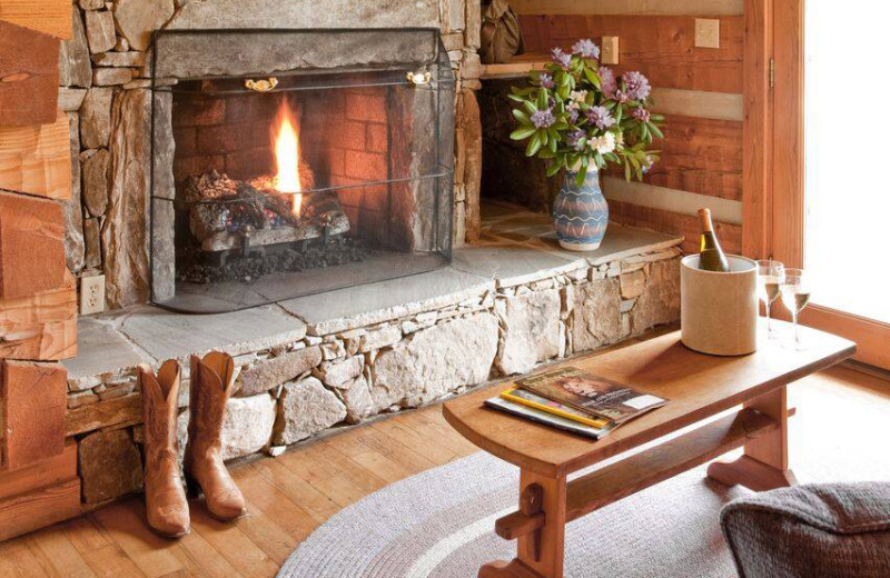 Guest living room at Cataloochee Ranch.