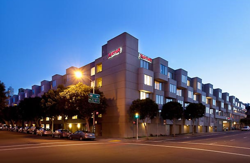 Exterior view of San Francisco Marriott Fisherman's Wharf.