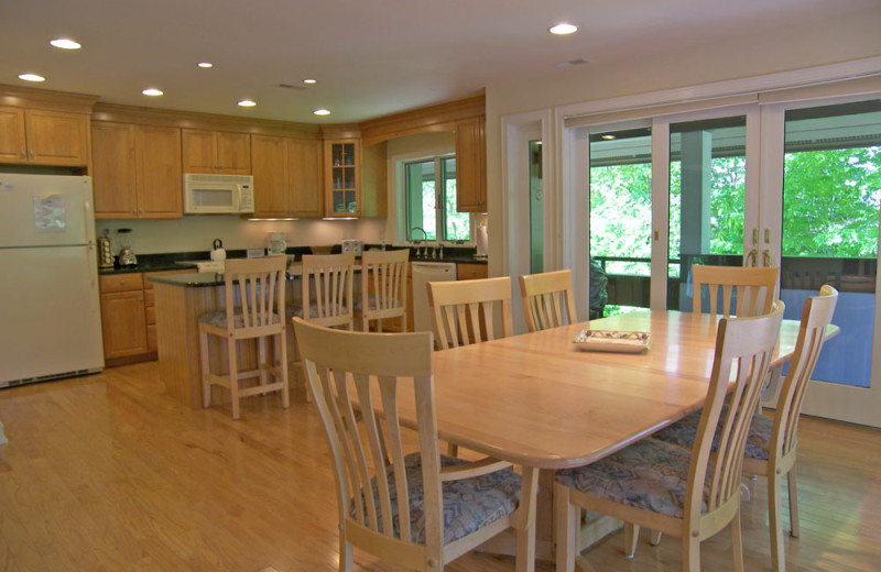 Vacation rental dining room at Loon Reservation Service.