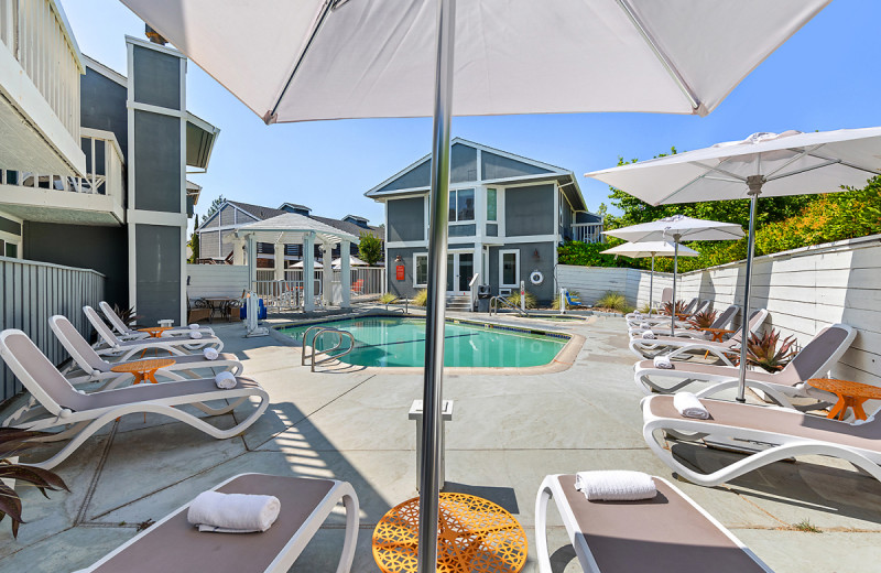 Outdoor pool at UpValley Inn 