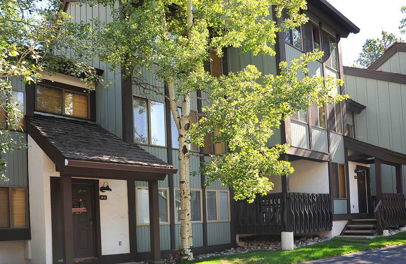 Townhouse exterior at Vail Racquet Club.