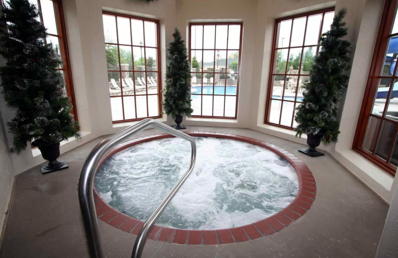 Hot tub at The Inn at Christmas Place.