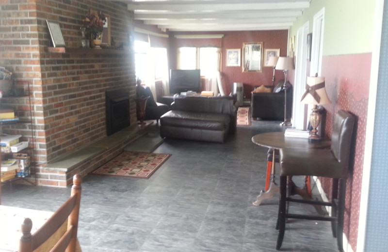 Cottage living room at Kingtown Beach Cottages.