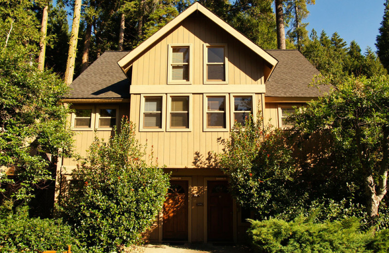 Exterior of Units at the Mountain Retreat