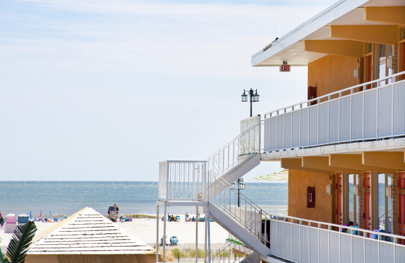 Exterior view of Granada Ocean Resort.