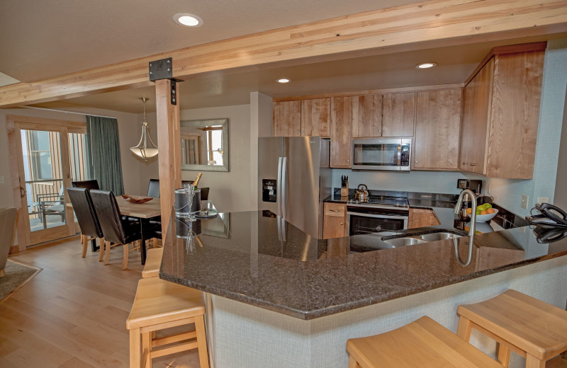 Guest kitchen at Surfside on Lake Superior.