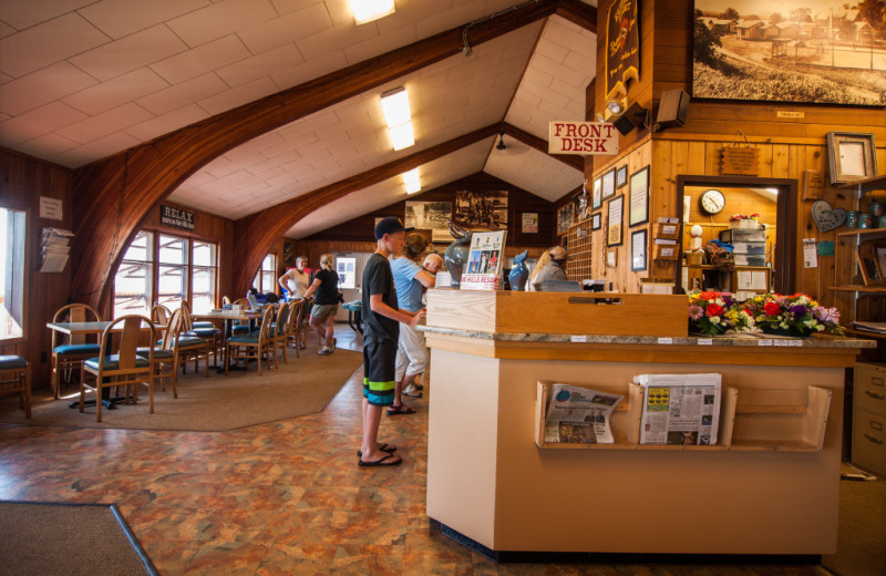 Dining at Fair Hills Resort.