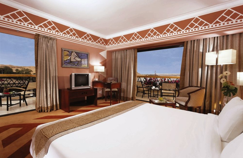 Guest room at Aswan Oberoi Hotel & Spa.