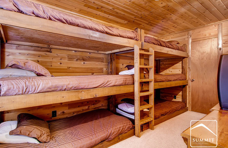 Rental bunk beds at Summit Vacations.