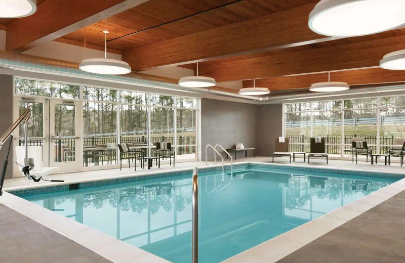 Indoor pool at Country Inn By Carlson Holland.