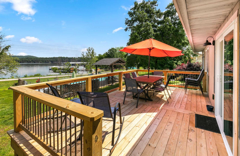 Rental cabin at Branson Vacation Rentals.