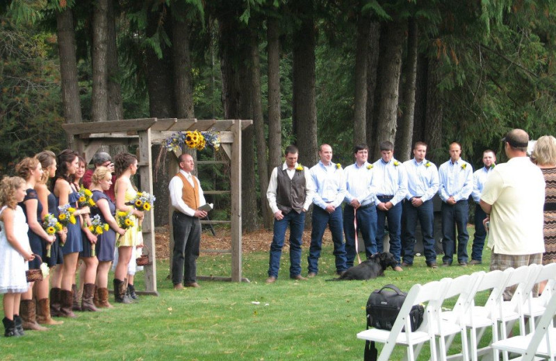 Outdoor wedding at Western Pleasure Guest Ranch.