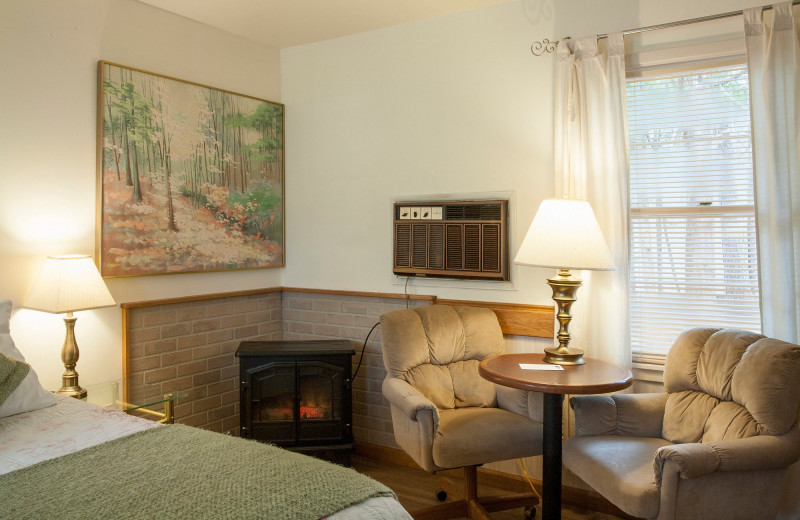 Guest room at Peninsula Park-View Resort.