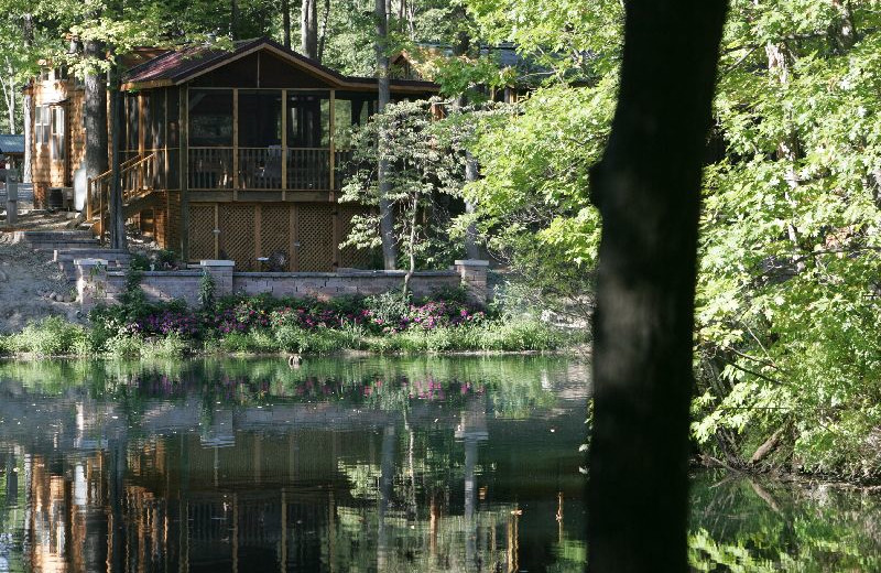 Cabin exterior at Lakeside Cabins Resort.