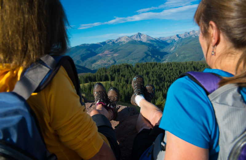 Hiking at Vail Mountain Lodge 