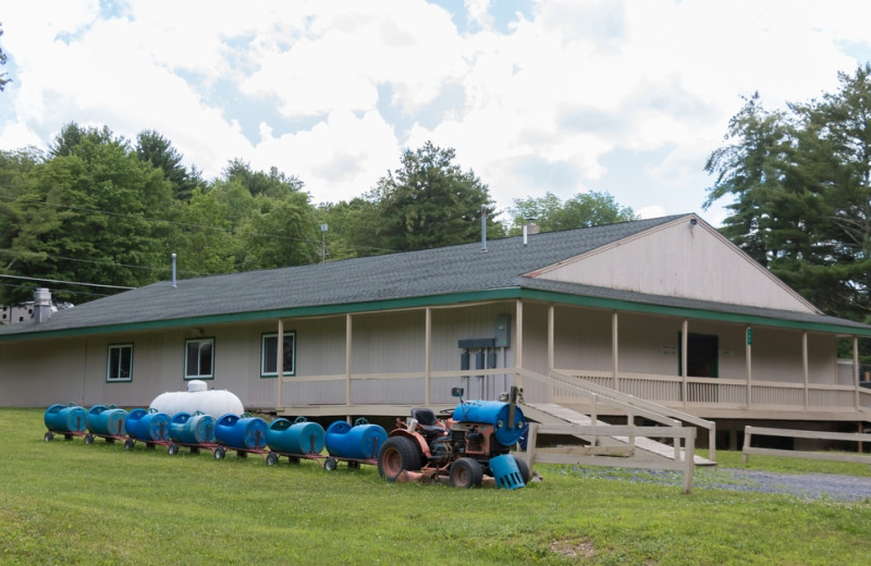 Tractor train at Silver Valley Campsites 