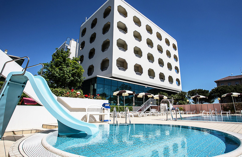 Exterior view of Hotel San Pietro in Cesenatico.