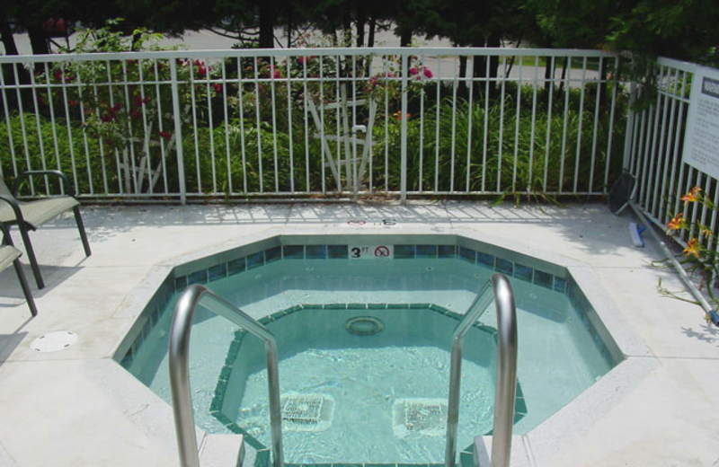 Hot tub at Ephraim Guest House.