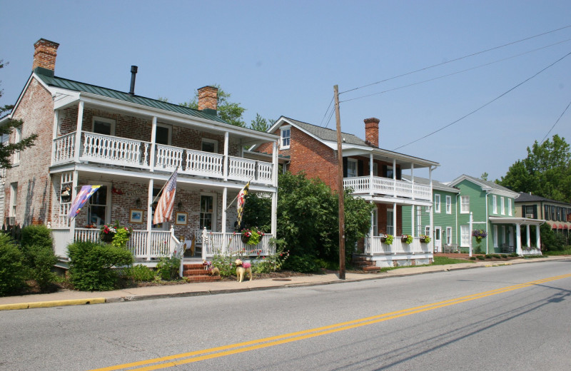 Exterior view of Five Gables Inn 