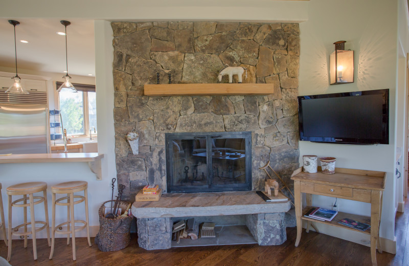 Rental living room at Alpine Getaways.