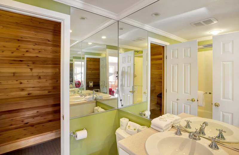 Rental bathroom at Killington Rental Associates.