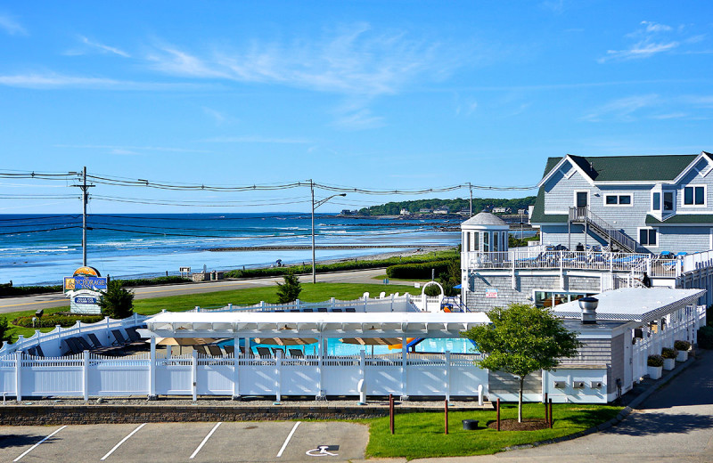 Outdoor pool at Anchorage Inn.