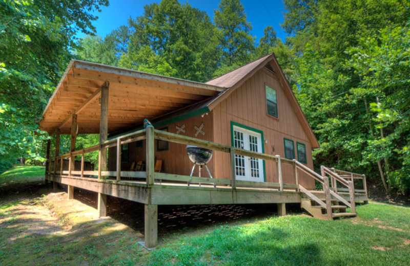 Cabin exterior at Hidden Creek Cabins.