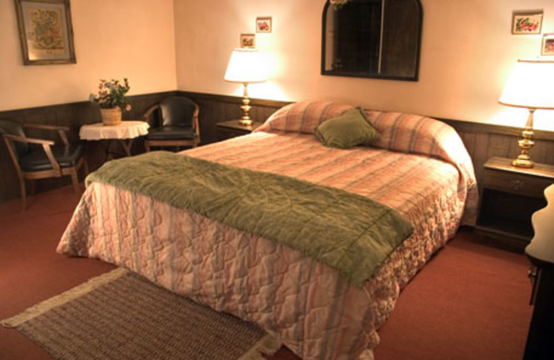 Chalet bedroom at Inn Der Bach.