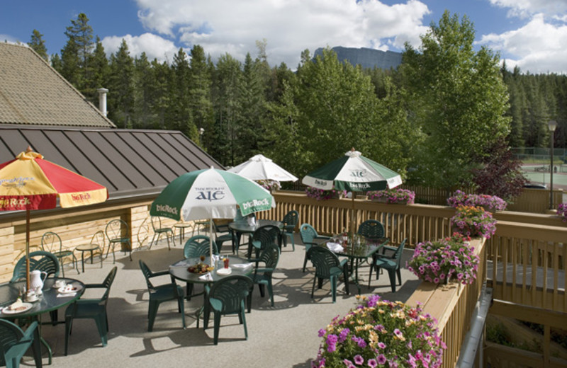 Outdoor dining at Banff Rocky Mountain Resort.